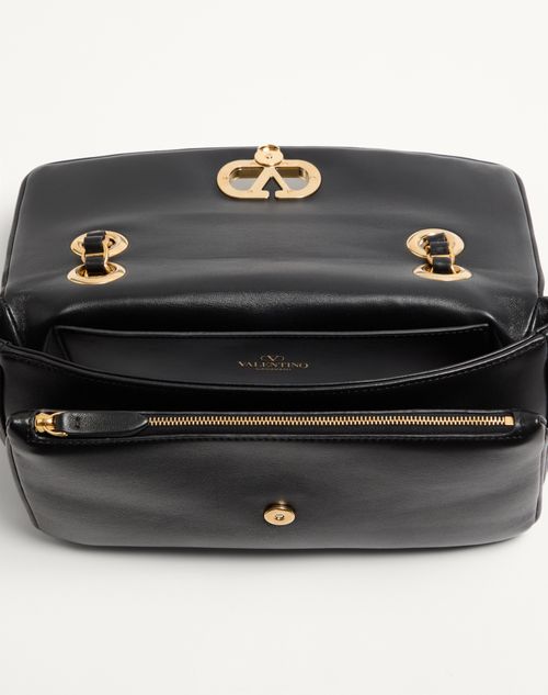 Valentino Inspirerd Garavani Djuna Medium Chain Bag In Nappa Leather